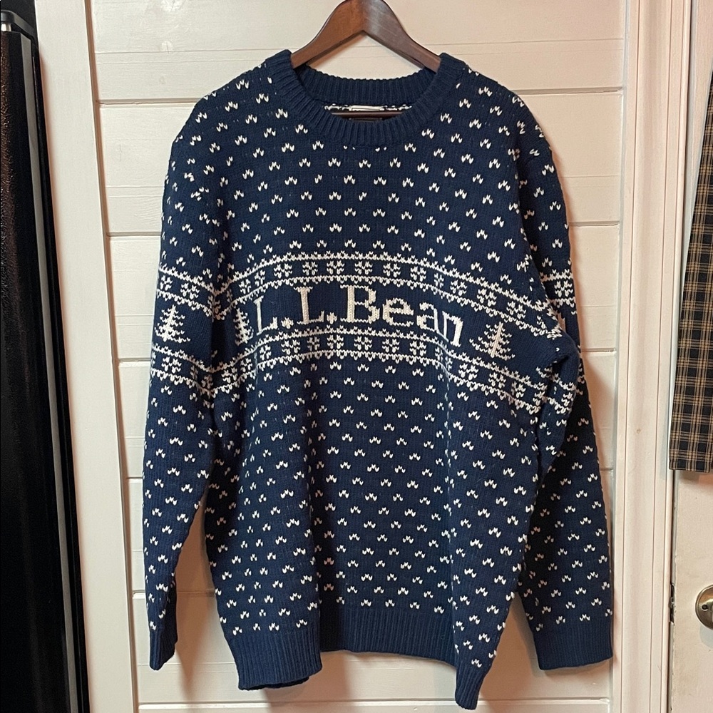 L.L. Bean Men’s Classic Lambs Wool Sweater Size XXL Tall.